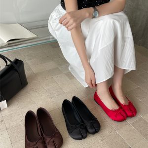 2026 New Flat Pig Hoof Shoes Toe Clip Women's Shoes